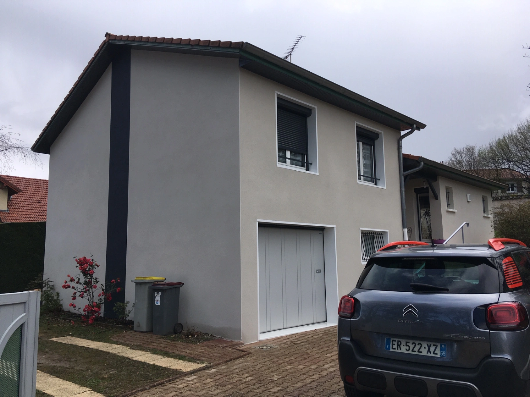 photo-facade-saint-bonnet-de-mure-69720-apres-renovation