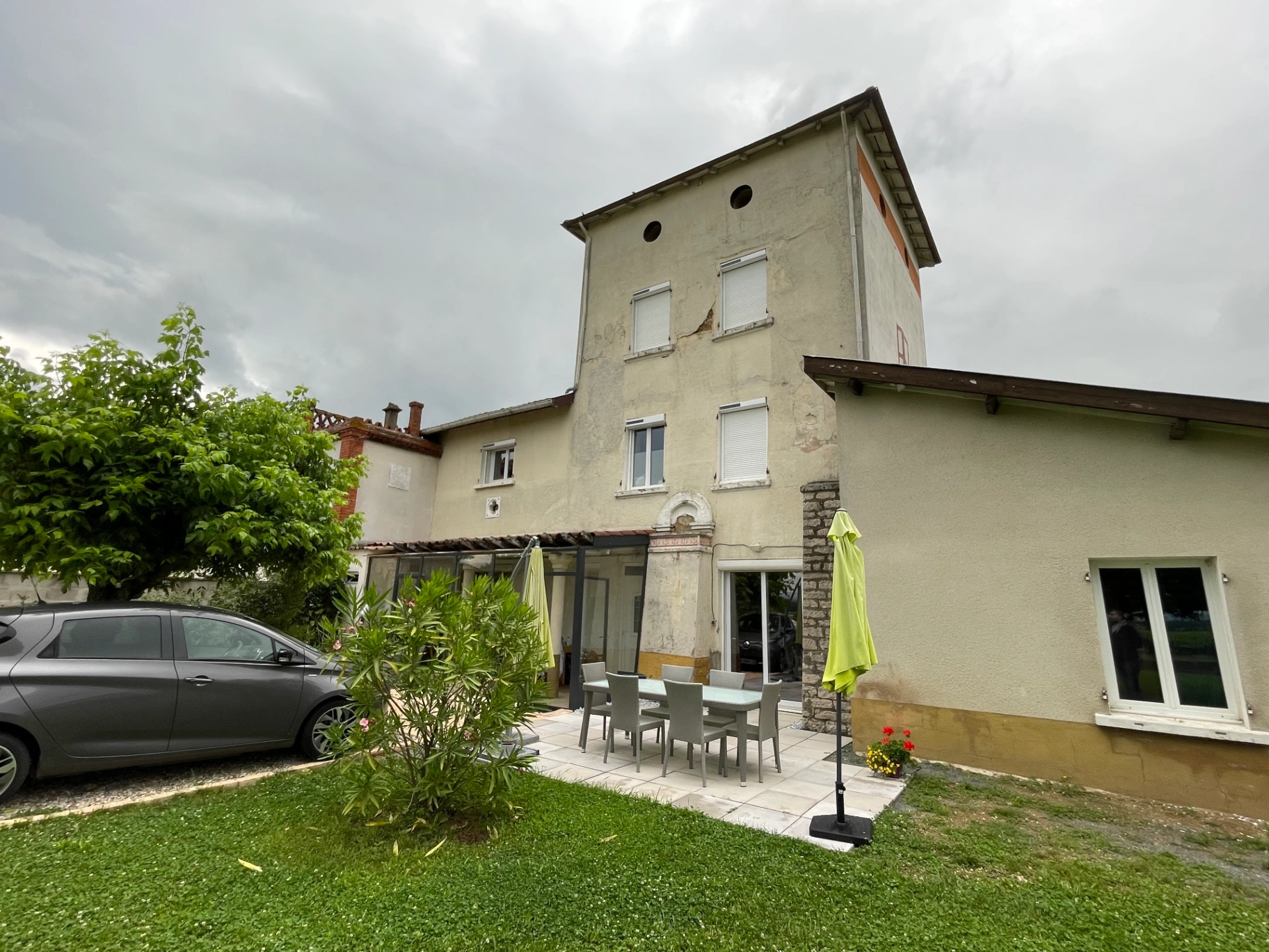 photo-facade-belleville-sur-saone-69220-avant-ravalement