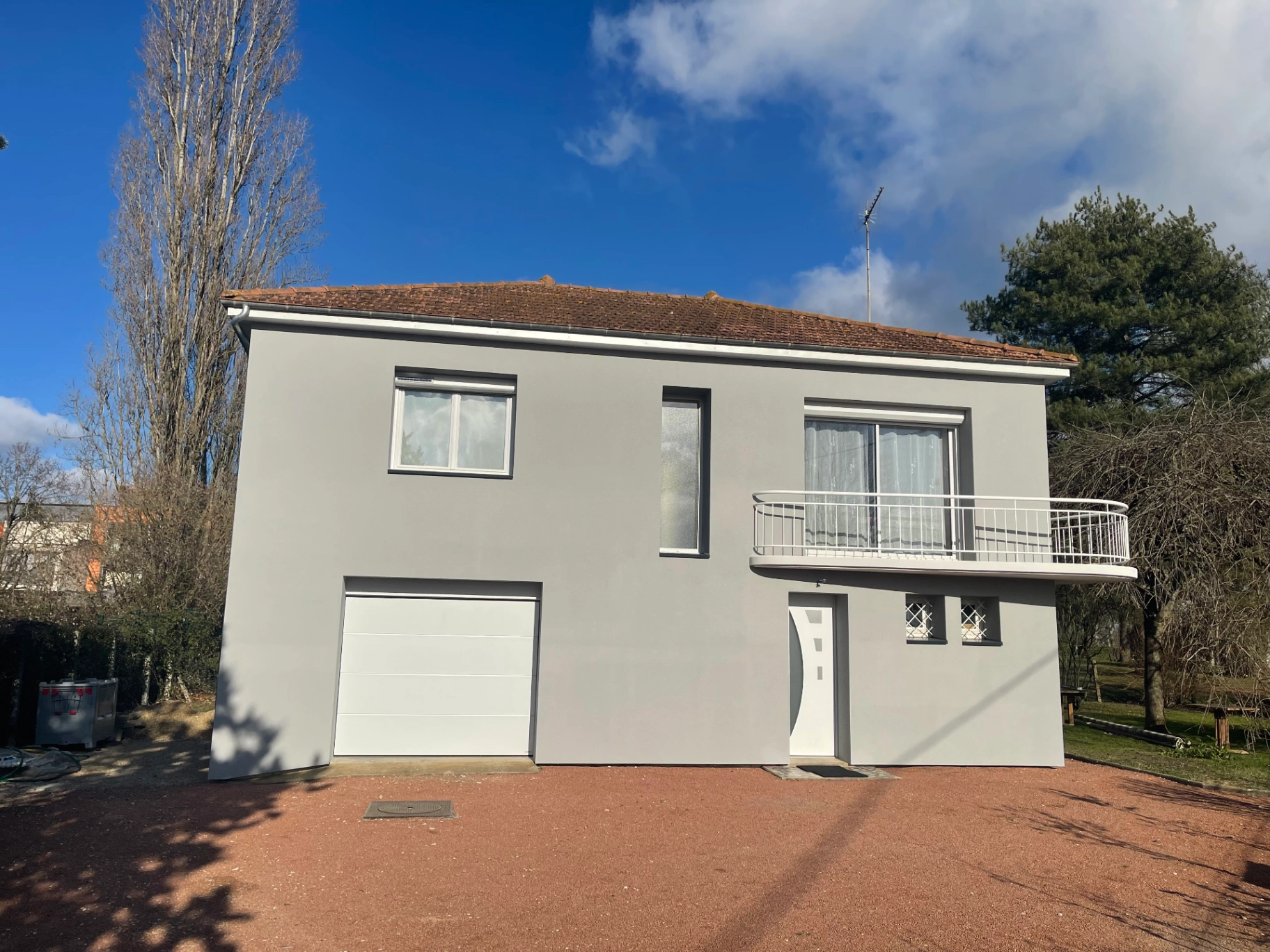 photo-facade-chatillon-sur-chalaronne-01400-apres-isolation-thermique-exterieure