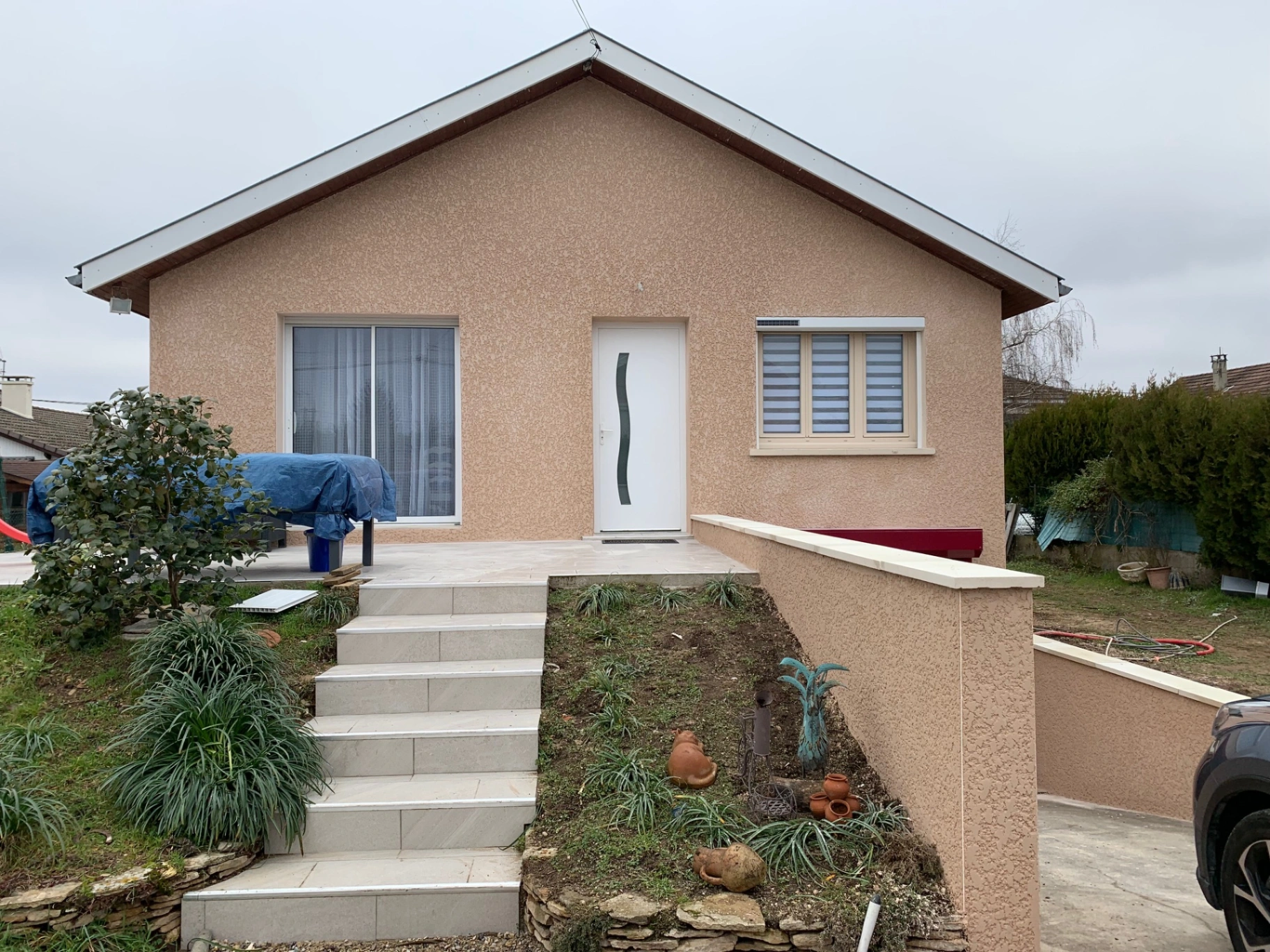 photo-facade-saint-romain-de-jalionas-38460-apres-renovation