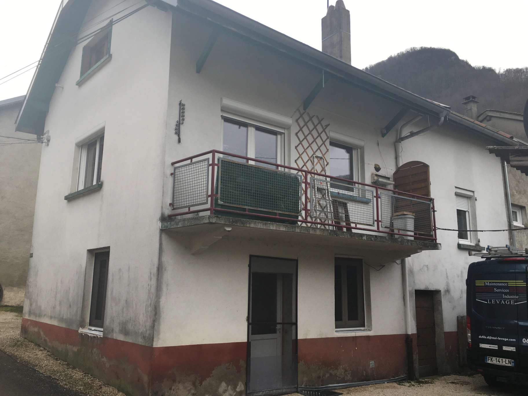 photo-facade-conand-01230-avant-isolation-thermique-exterieure