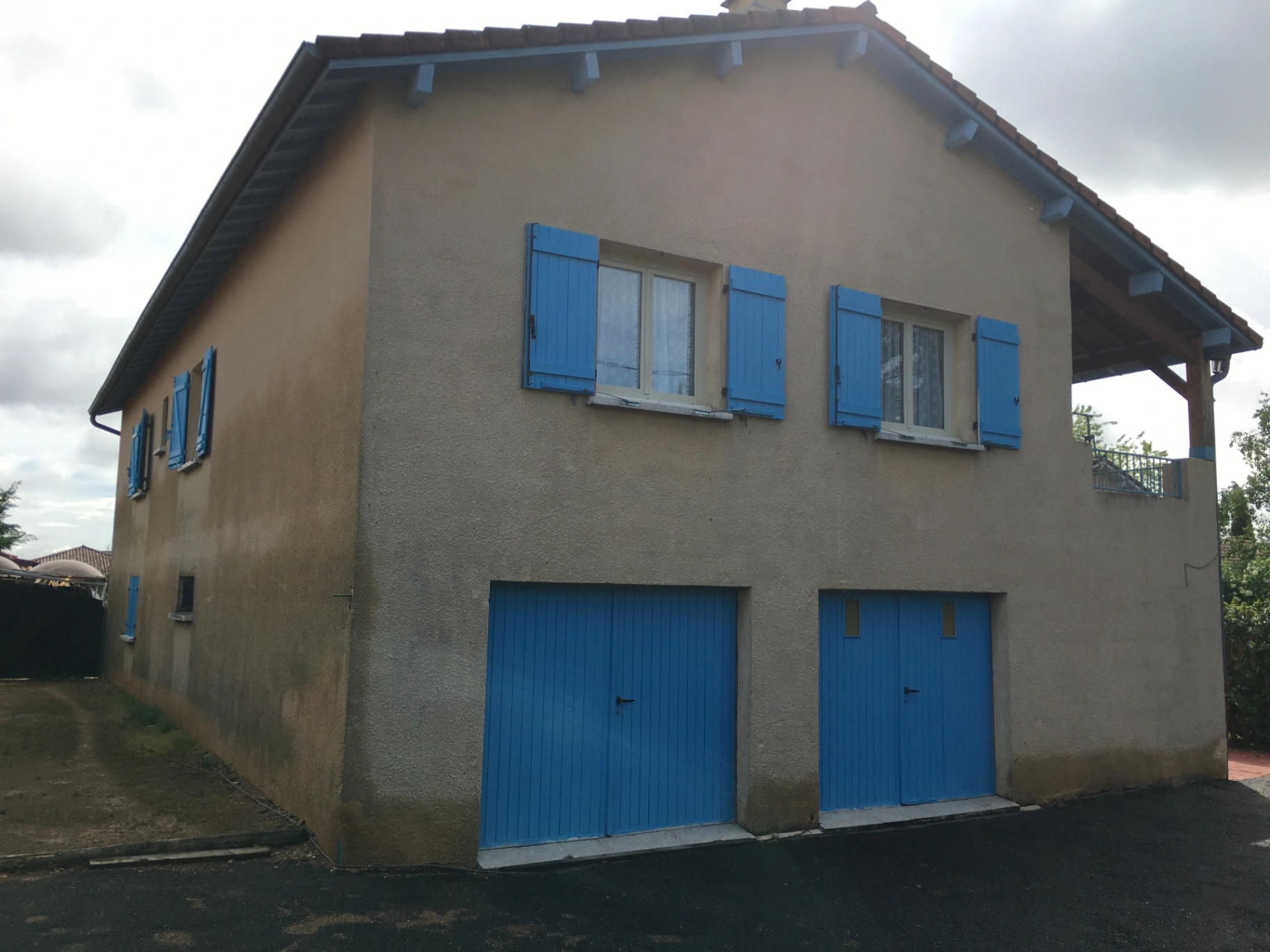 photo-facade-charentay-avant-isolation-thermique-exterieure