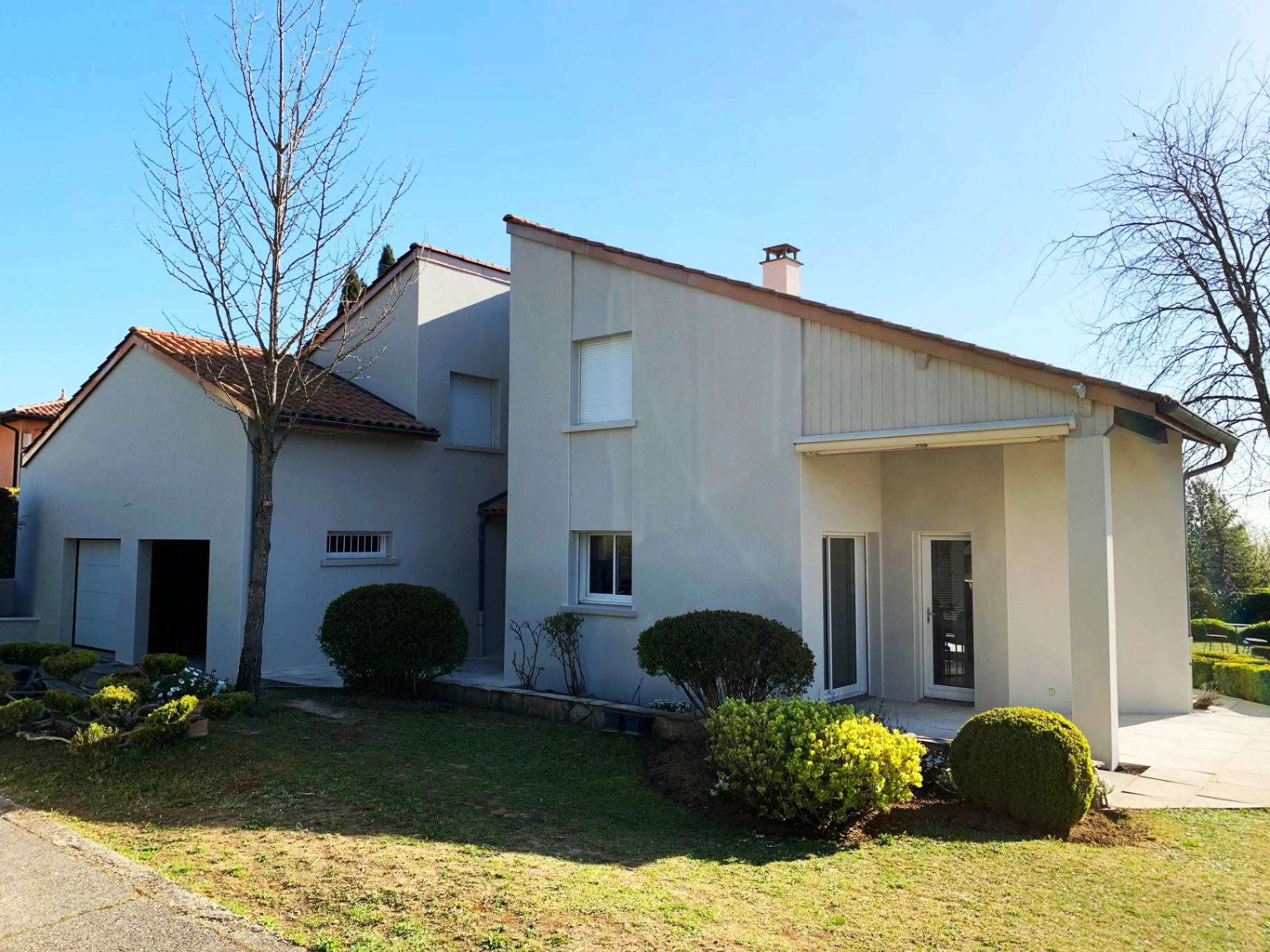 photo-facade-neyron-01700-apres-renovation