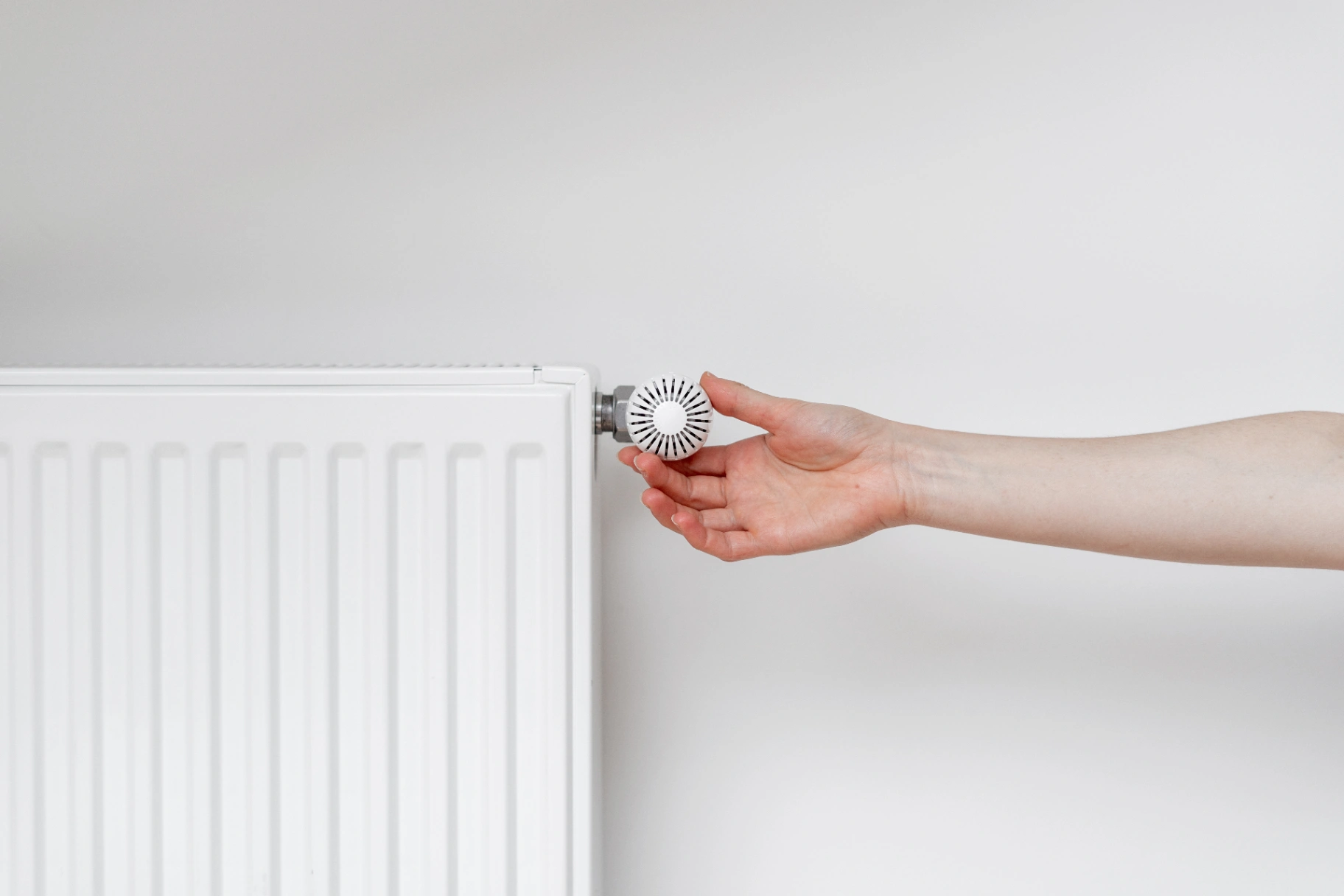 photo-renovation-globale-radiateur-blanc-robinet