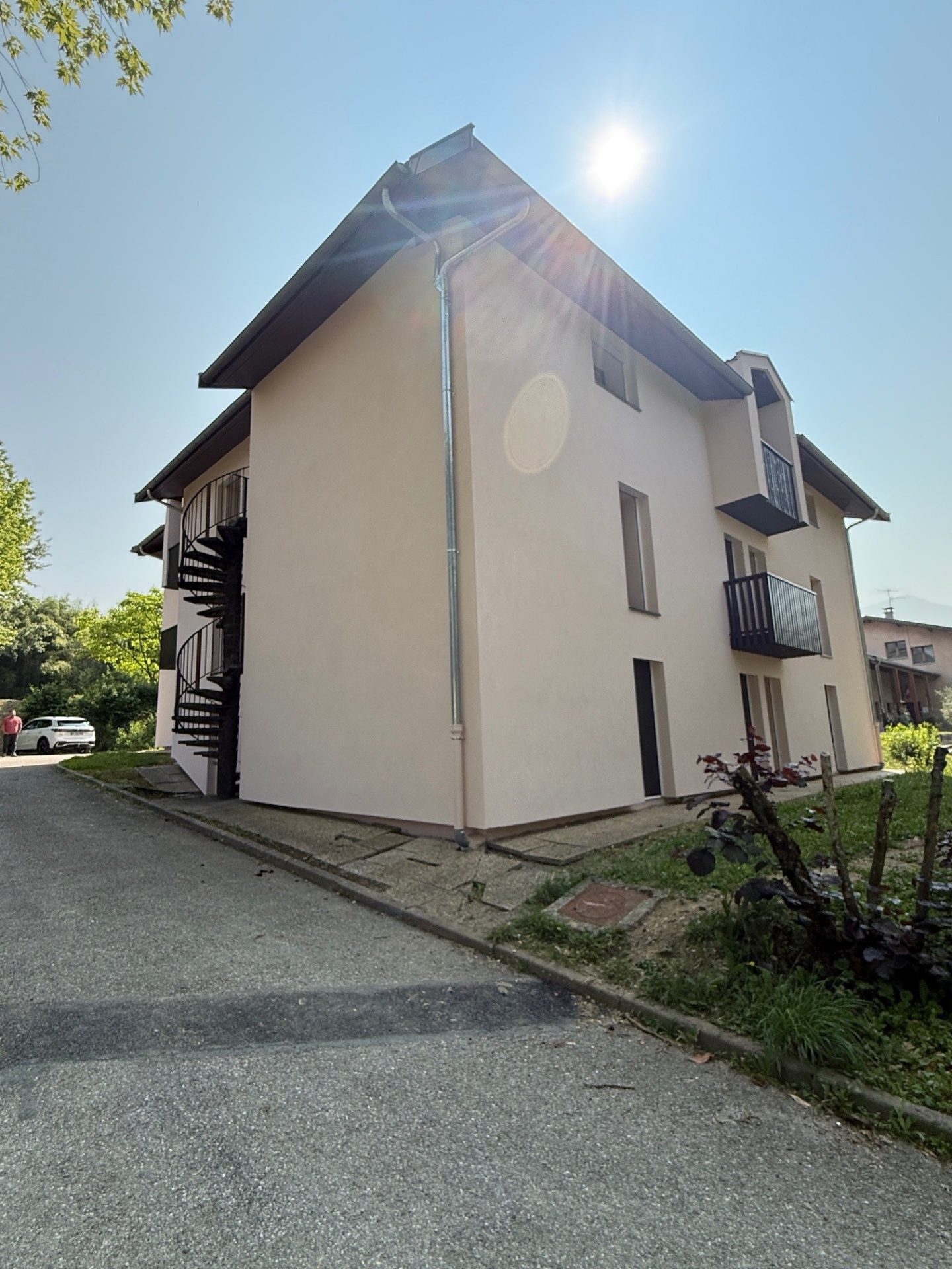 photo-immeuble-apres-isolation-thermique-exterieure-annecy