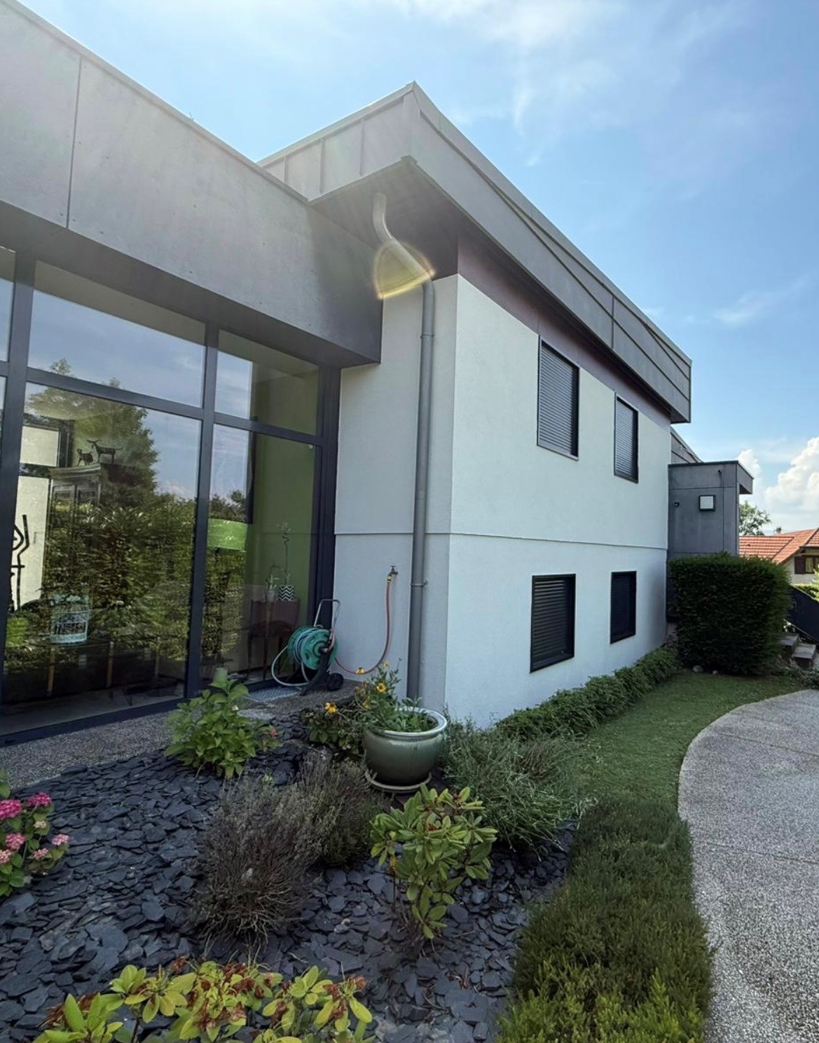 photo-facade-feigeres-74160-apres-isolation-thermique-exterieur